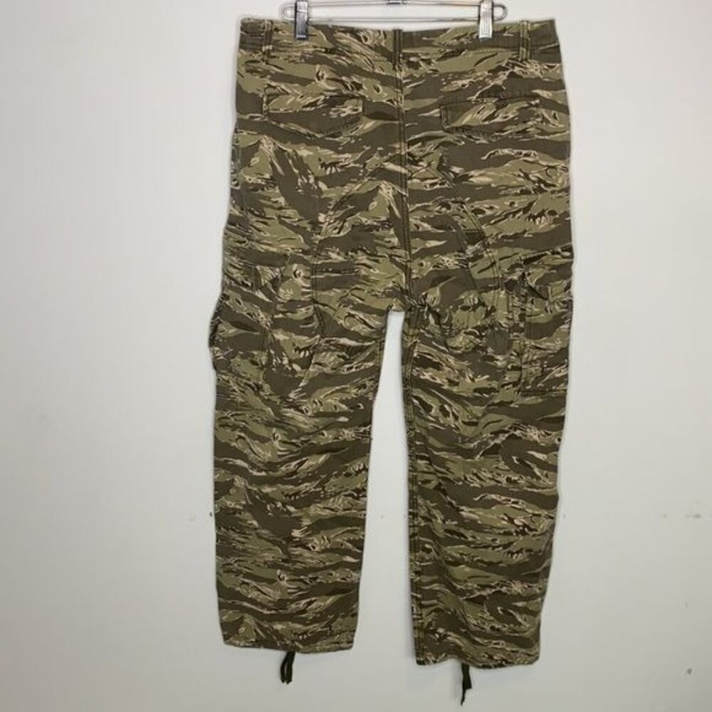 Wassup Camo Cargo Pants: Size Extra Large - Picture 2 of 7